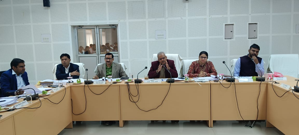 मंडलायुक्त ने संबंधित सभी अधिकारियों को दिए आवश्यक दिशा निर्देश