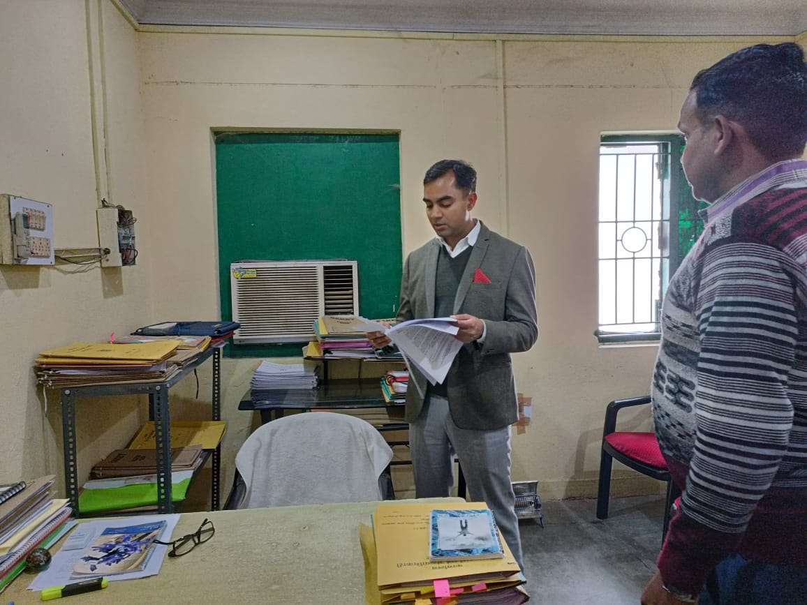 पान की पीक दीवार पर मारने वालों पर जुर्माना लगाए जाने का दिया निर्देश
