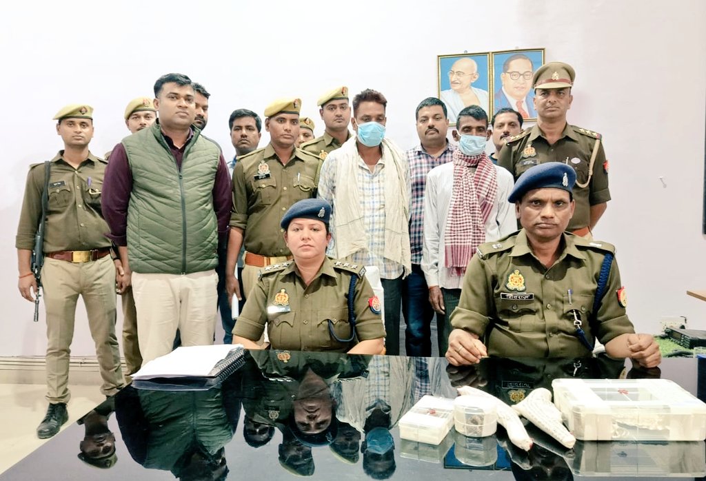 थाना करनैलगंज क्षेत्र के अंतर्गत चोरी के दौरान हुई फायरिंग से दो व्यक्तियों के घायल होने की घटना का खुलासा