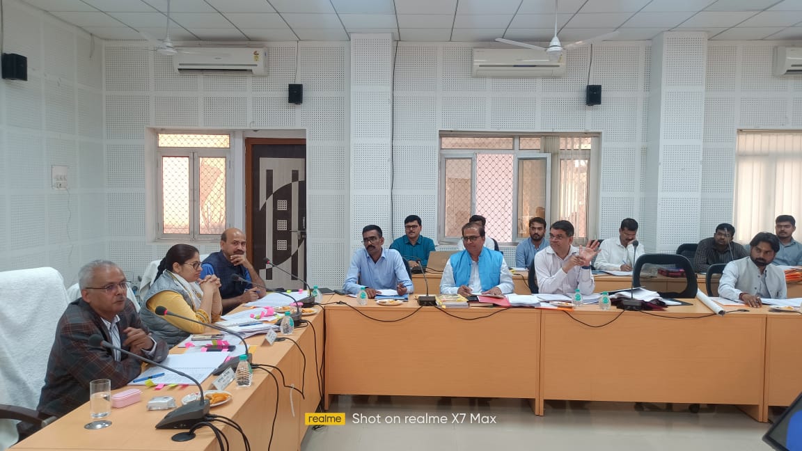 प्राधिकरण के बगैर अनुमति के प्लाट की रजिस्ट्री अवैध होगी-मंडलायुक्त