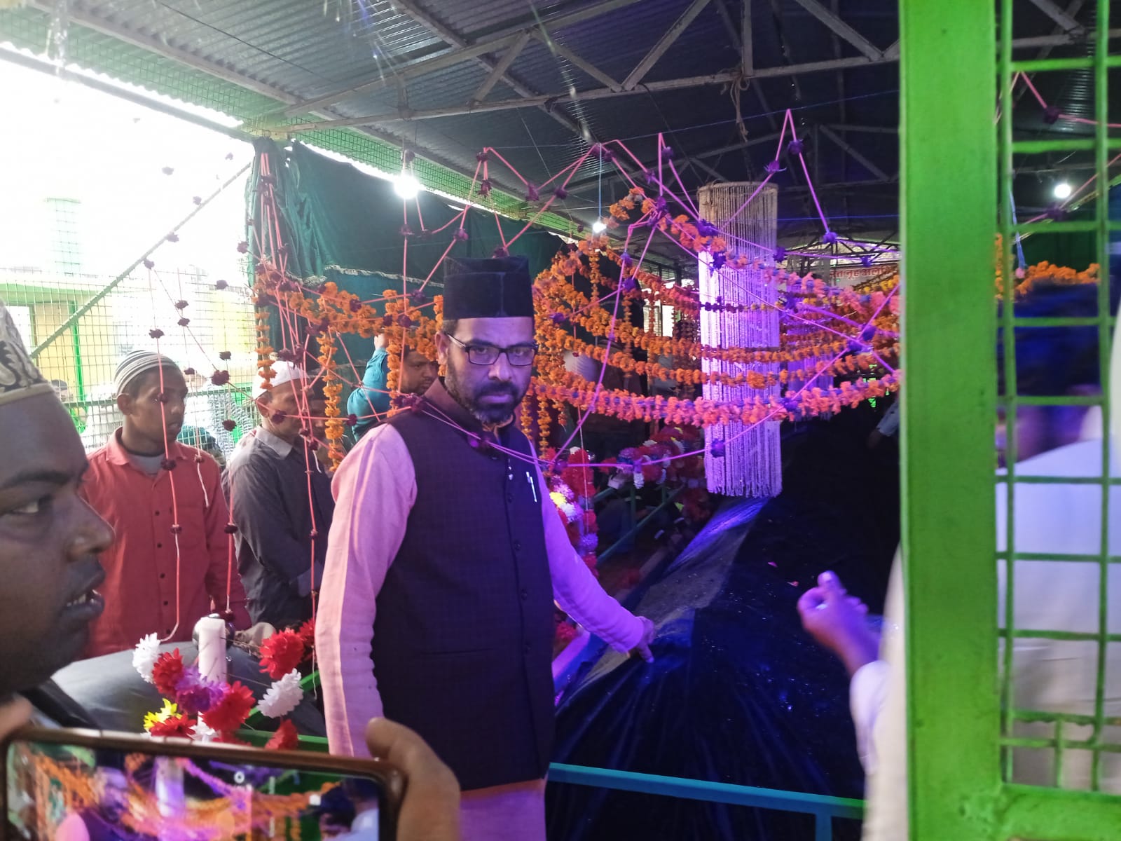 नौगज़ी बाबा के तीन दिवसीय उर्स में उमड़े जायरीनमांगी गई मुल्क में अमनो सुकून की दुआ