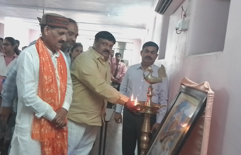 वनस्पति विभाग में छात्रों को वितरित किया गया सार्टफिकेट