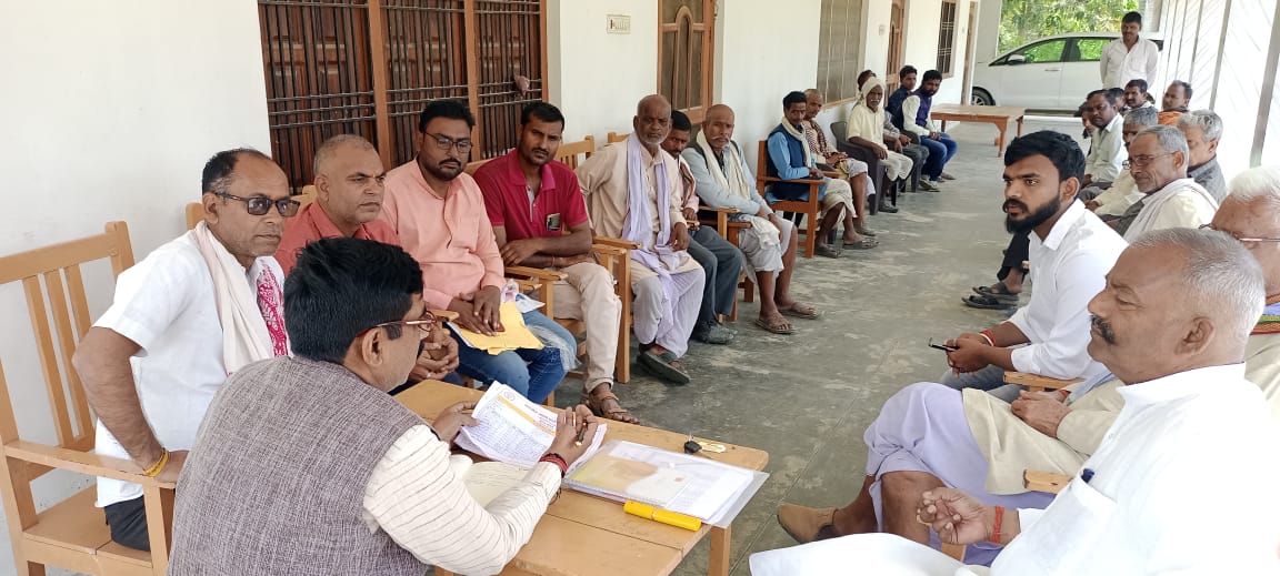 भाजपा पदाधिकारी नवगठित बूथ समितियों के सत्यापन ने जुटे