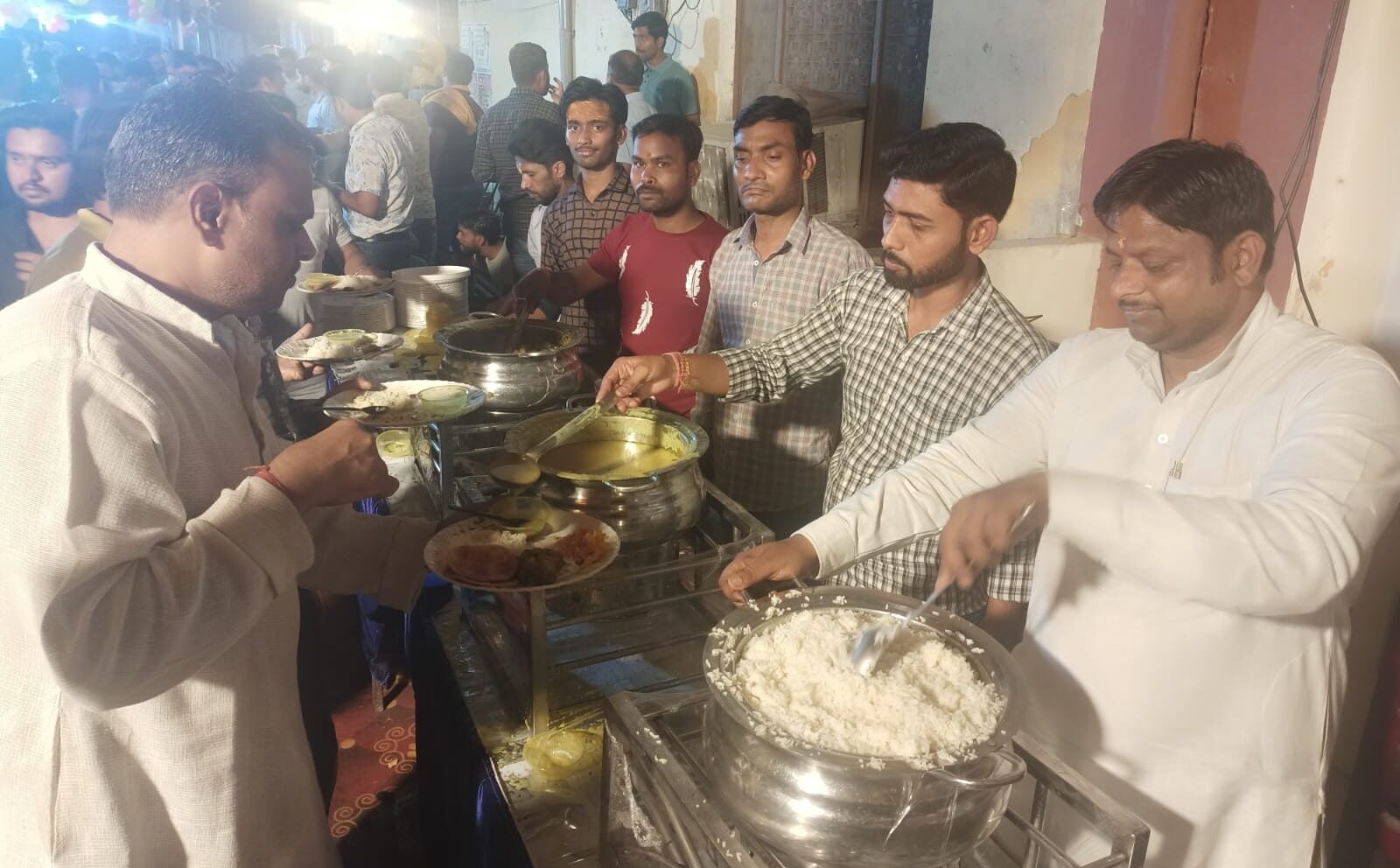 भंडारे के साथ हुआ जीणोद्धार एवं प्राण प्रतिष्ठा महोत्सव का समापन