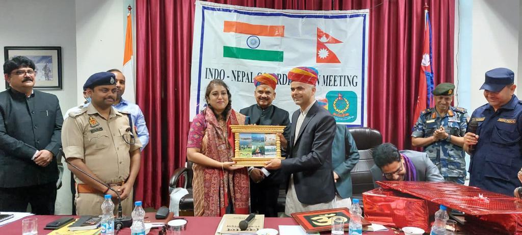 नगरीय निकाय सामान्य निर्वाचन-2023 को सकुशल एवं शान्तिपूर्ण ढंग से सम्पन्न के उद्देश्य से एस0एस0बी0 कैम्प नानपारा बहराइच में भारत-नेपाल समन्वय समिति की बैठक सम्पन्न
