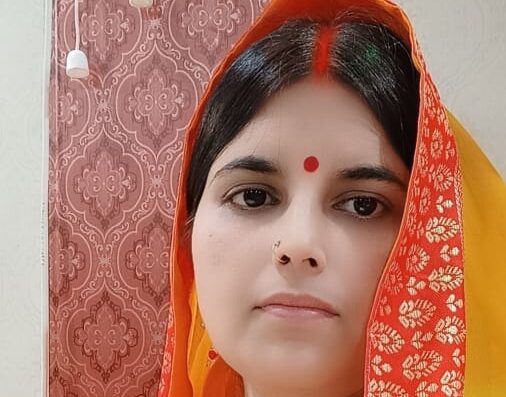 वार्ड नंबर 55 मणिराम दास छावनी प्रत्याशी आभा पांडेय का जनसंपर्क अभियान तेज