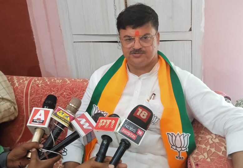 अयोध्या नगर निगम में शामिल गांवों में होगी शहर जैसी सुविधाएं