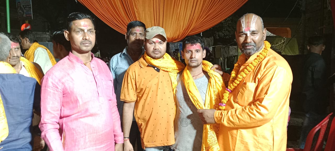 बड़े मंगल पर टेढ़ी बाजार चौराहा पर हुआ विराट भंडारा