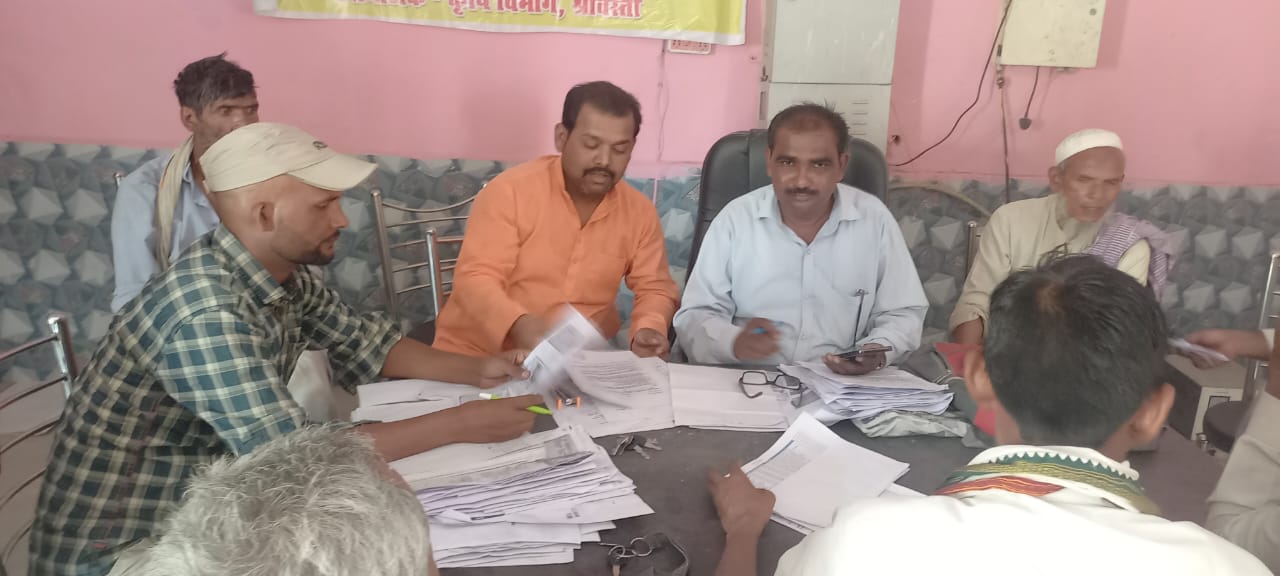 पंचायत भवन में आयोजित हुआ पीएम किसान सम्मान निधि शिविर