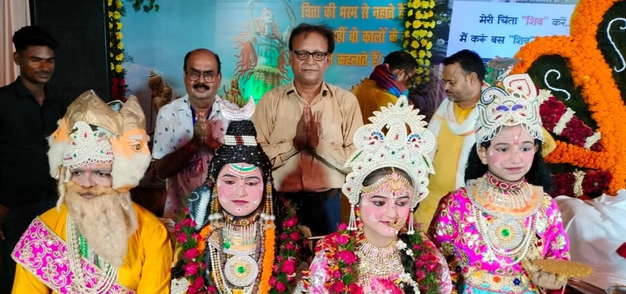 साध्वी कृष्णानंद जी महाराज के भजनों को सुन झूम उठी महिलाएं