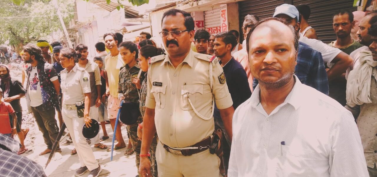 कार्यपालक पदाधिकारी के कड़े रुख से अतिक्रमणकारियों पर चला बुलडोजर, फाईन भी वसूले गए