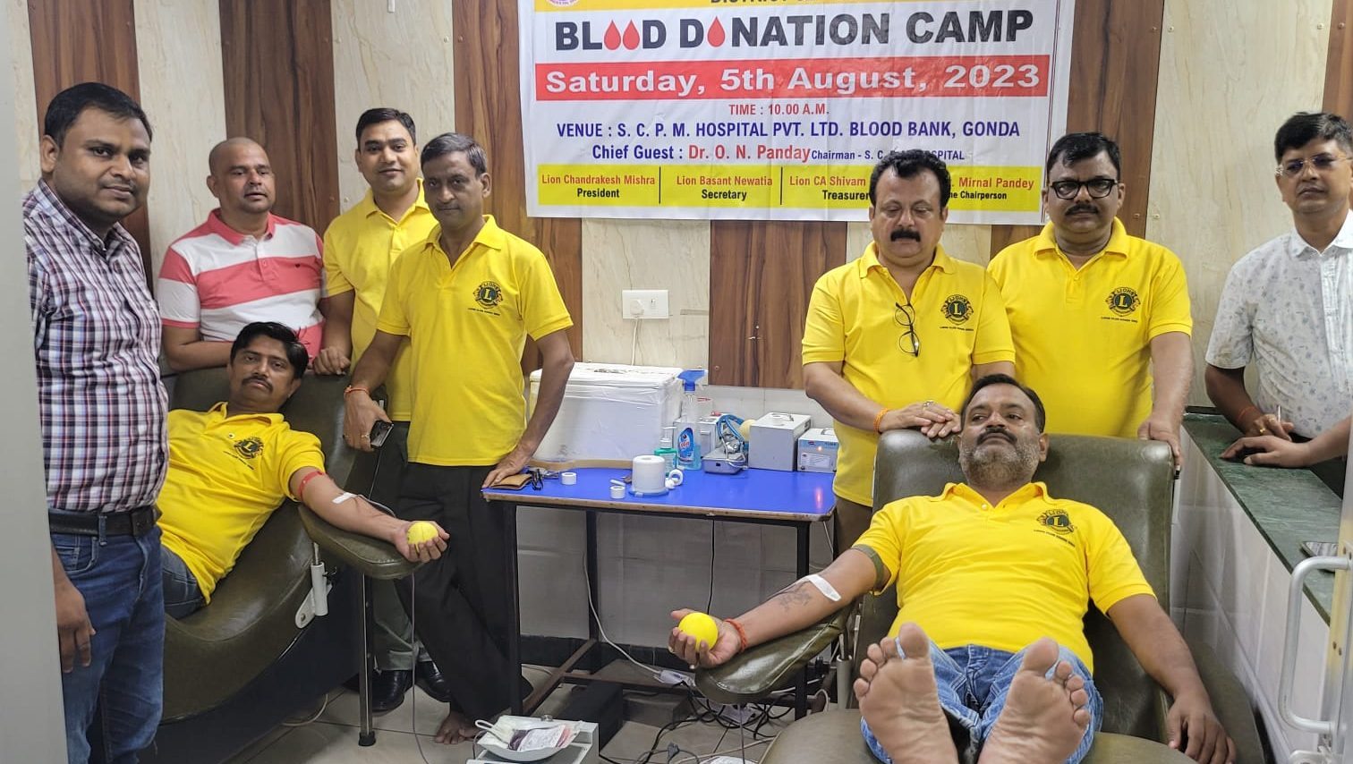 लायंस क्लब गोंडा सेवा द्वारा 32 यूनिट रक्तदान हुआ