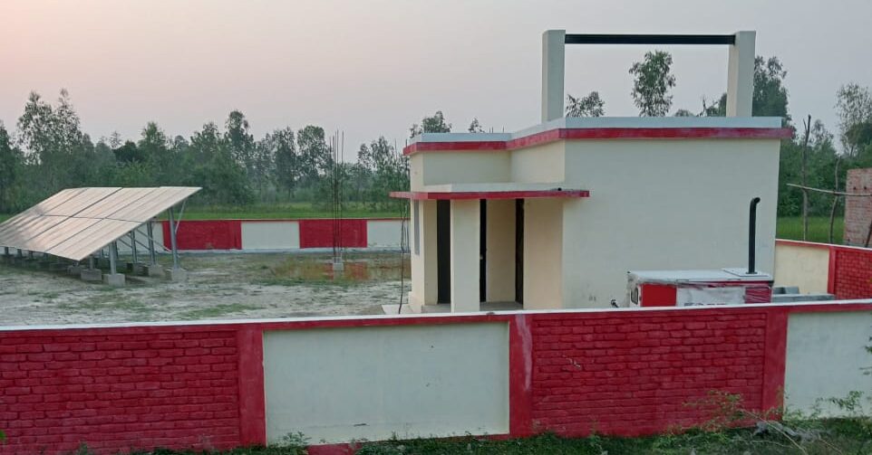 पानी टंकी चालू होने के बावजूद भी नहीं मिल पा रहा पानी