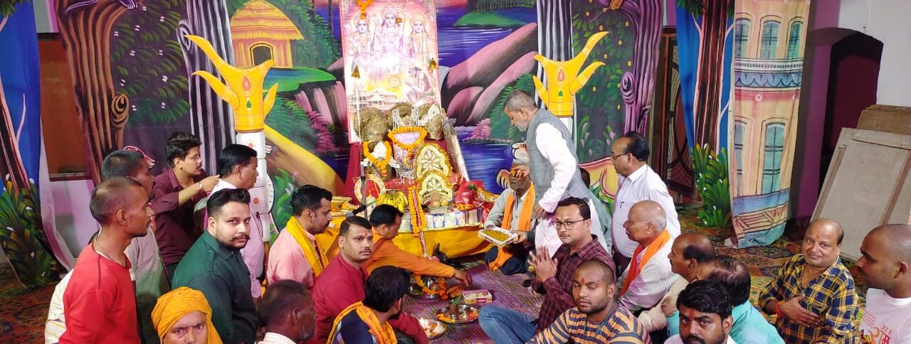 मुकुट पूजन के साथ शुरू हुई रामलीला