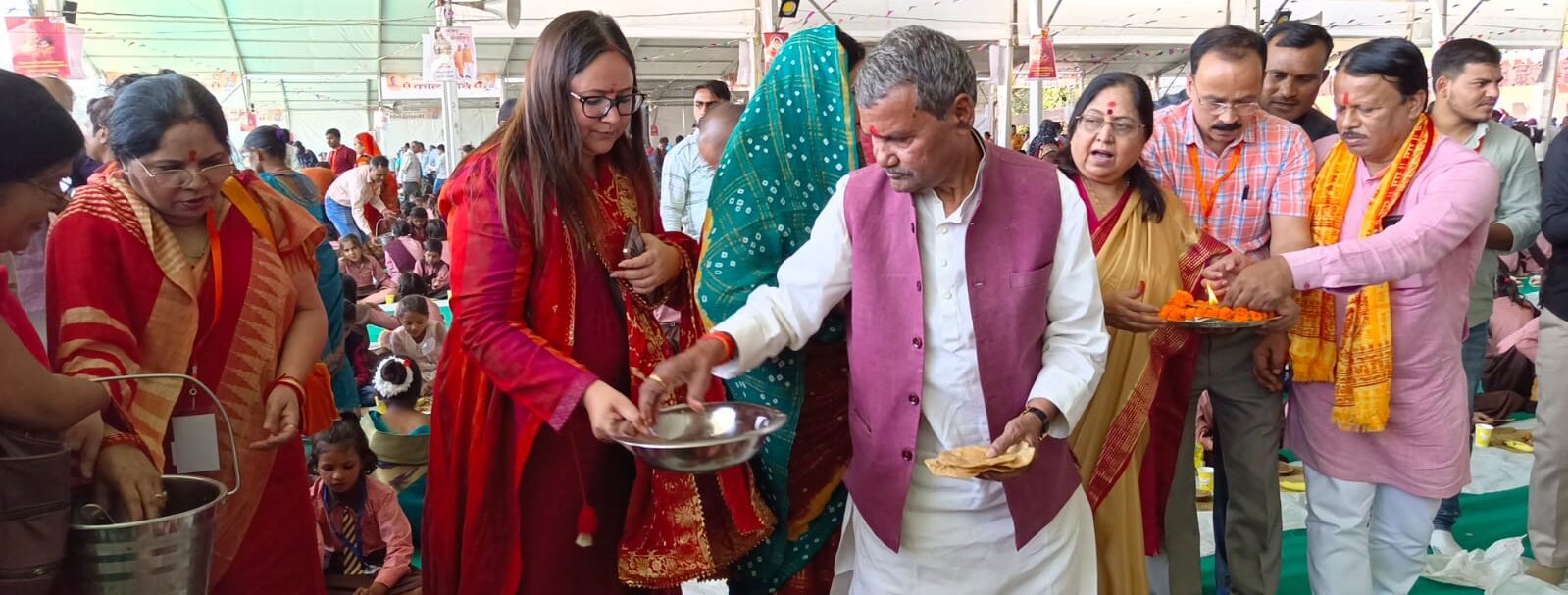 गोण्डा ने रचा इतिहास, देश के सबसे बड़े कन्या पूजन का भव्य आयोजन सम्पन्न