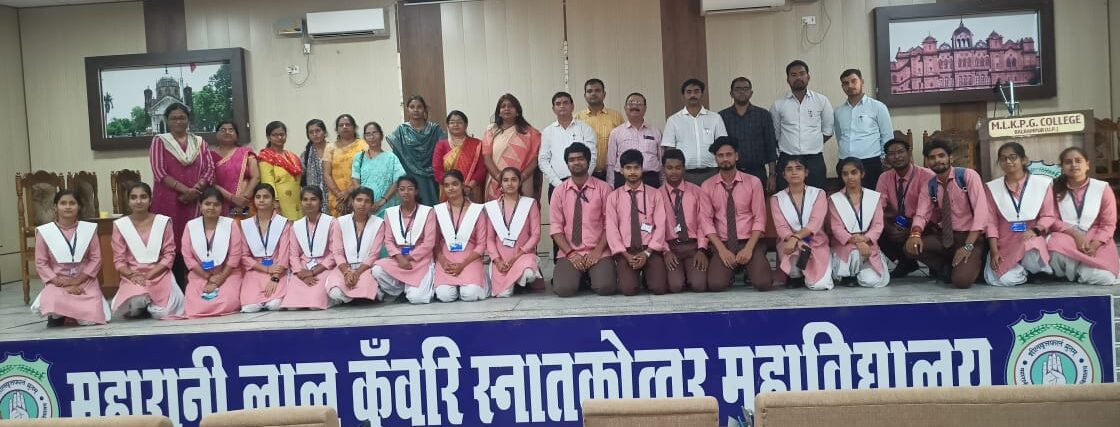 एकल गायन प्रतियोगिता में अंशिका मल मारी बाजी