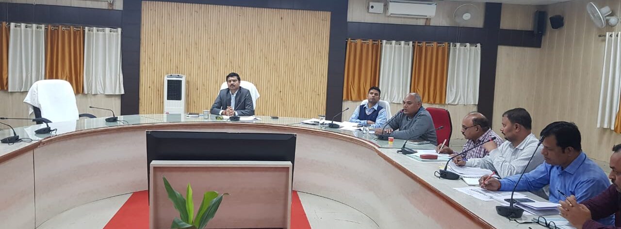धान खरीद की प्रक्रिया में लापरवाही बरतने पर होगी कार्यवाही – डीएम