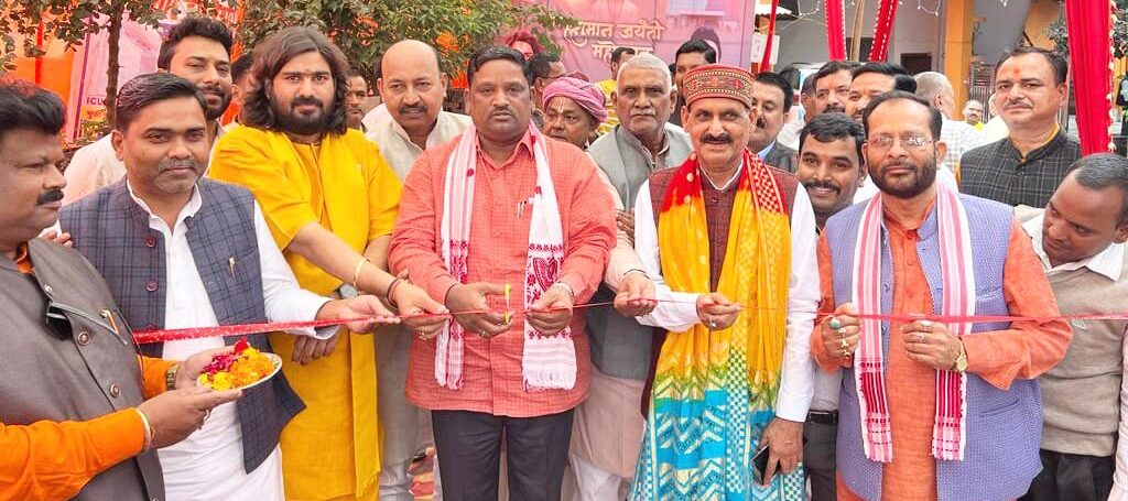 हनुमानगढ़ी मंदिर पर चिकित्सा व रक्तदान शिविर का आयोजन