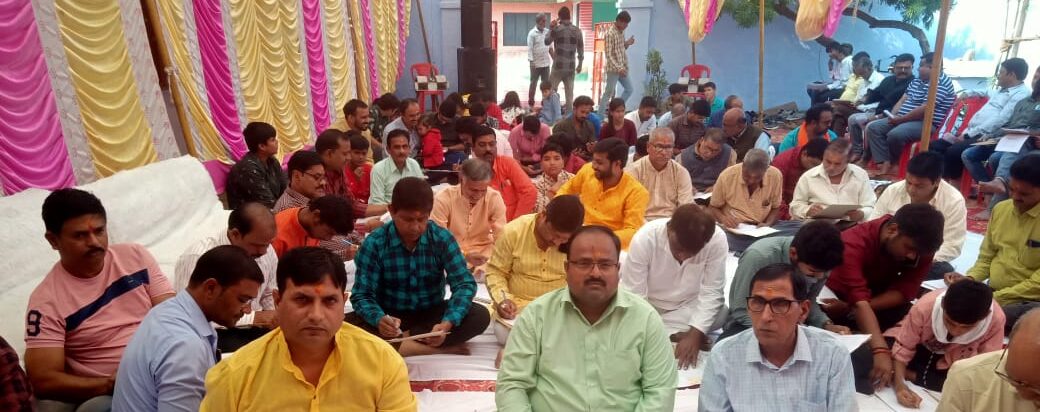 चित्रगुप्त मंदिर में विधि विधान से संपन्न हुई कलम दवात पूजा