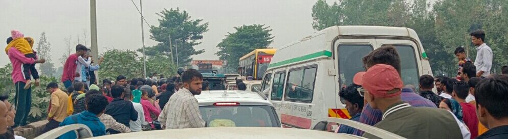 गंगा स्नान कार्तिक पूर्णिमा पर सोनबरसा पोखरा पर लगा भव्य मेला