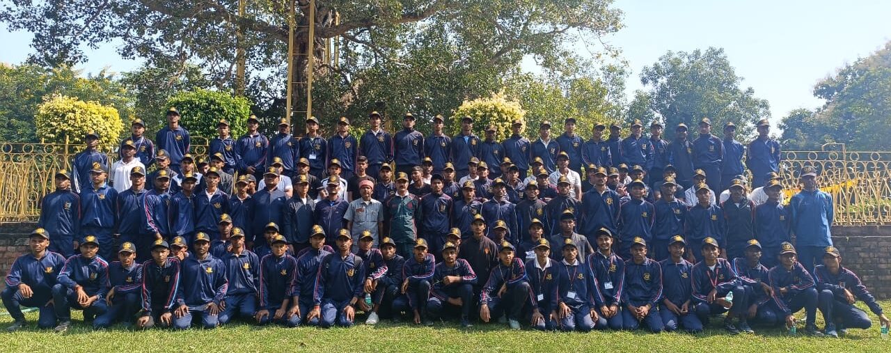 कैडेटों को ट्रैक रूट पर भेजा गया