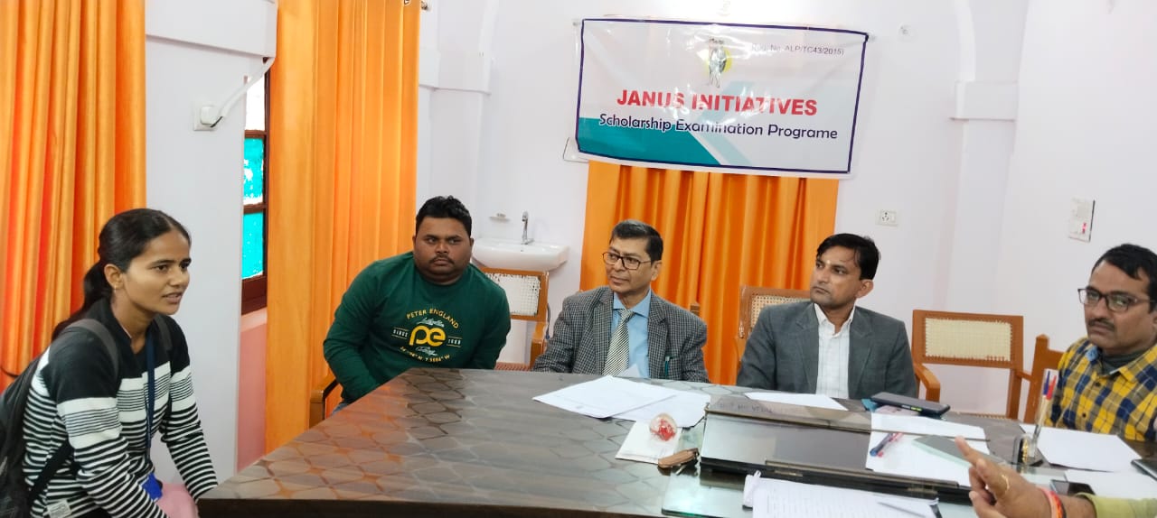होनहार गरीब बच्चे अच्छे शिक्षा ग्रहण करें, यही संस्था का उद्देश्य-डॉ. पंकज