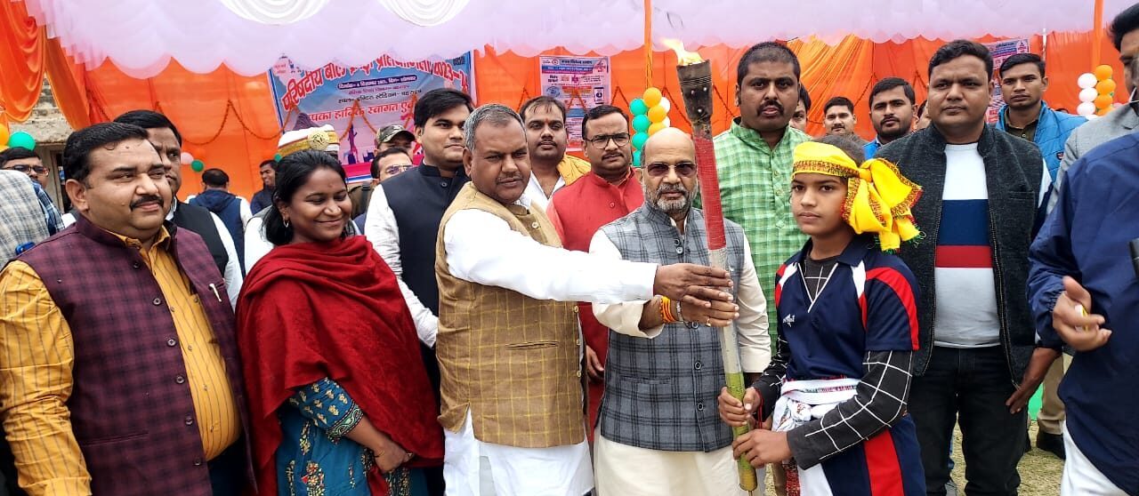 परिषदीय वाल क्रीड़ा प्रतियोगिता सकुशल सम्पन्न