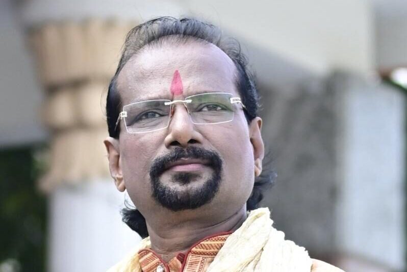 पूर्वांचल के गायक बुलाए गए अमेरिका