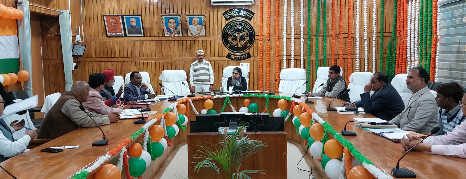 डीएम की अध्यक्षता में सम्पन्न हुई रेड क्रास सोसायटी की बैठक