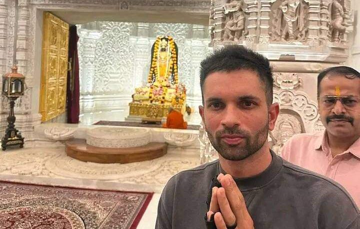 केशव महाराज पहुँचे अयोध्या