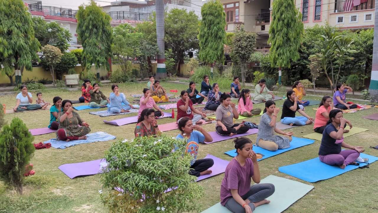 दशम् अतराष्ट्रीय योग दिवस की तैयारियां जोरों पर