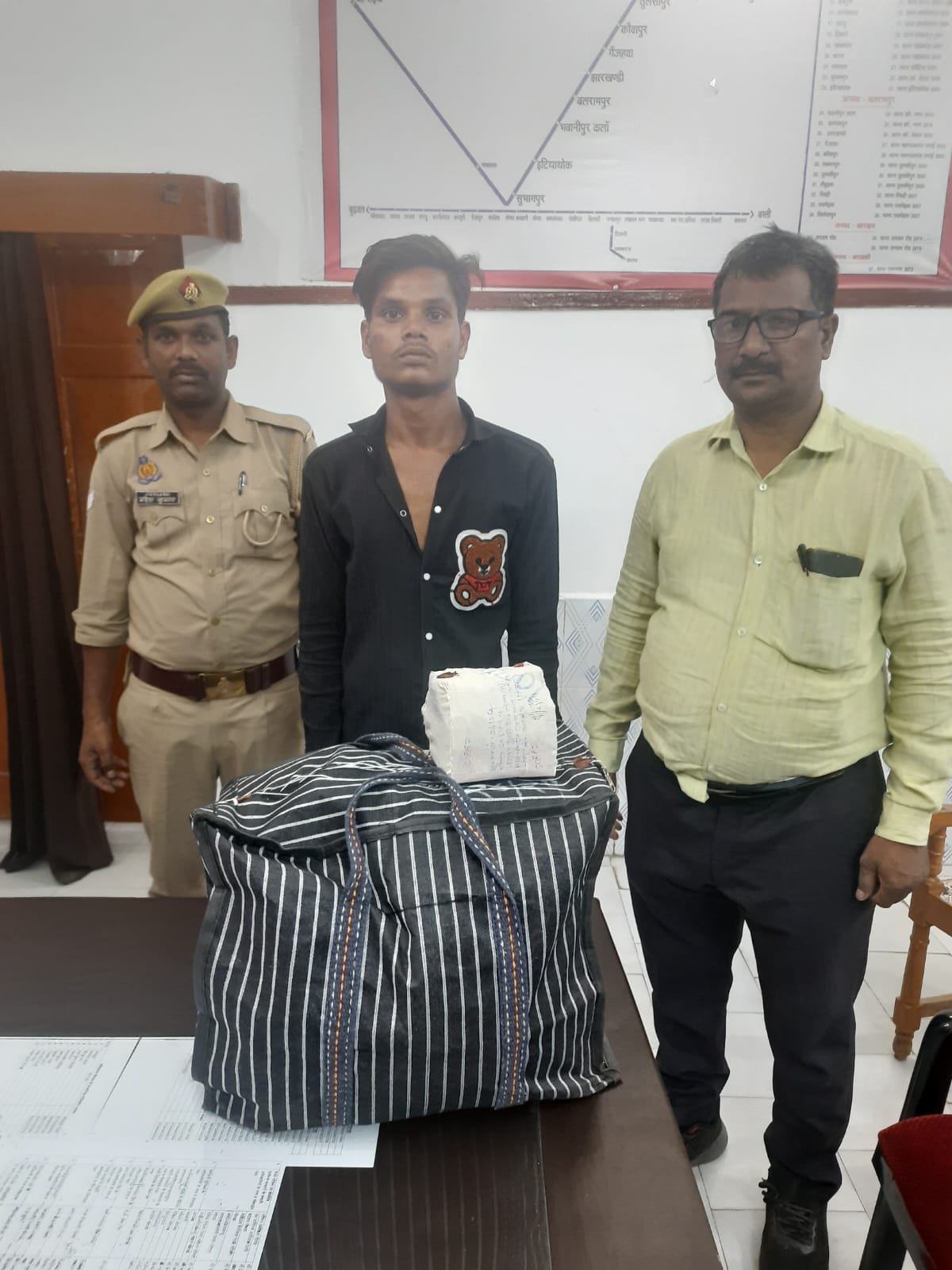 जीआरपी ने किया शराब बरामद
