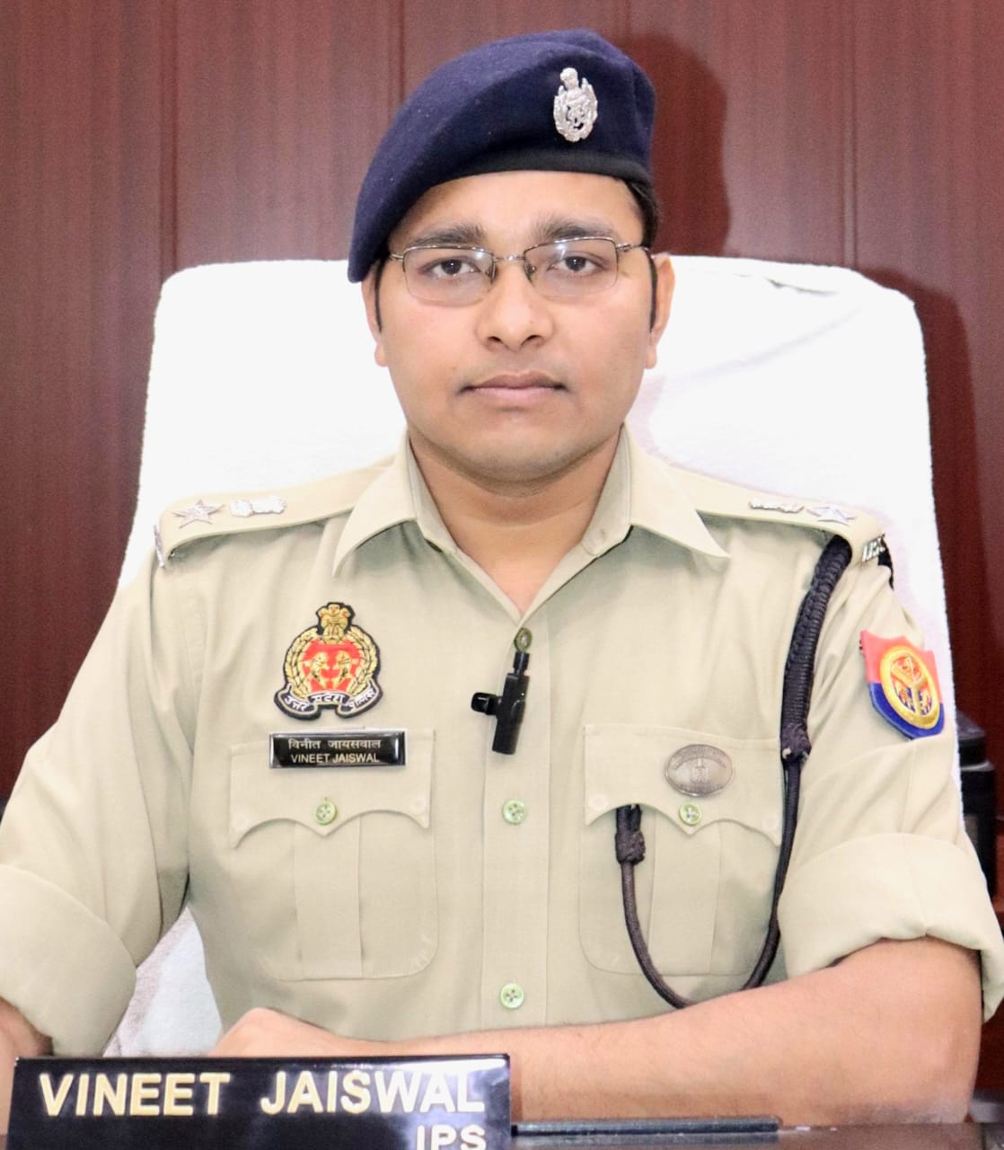 घूस लेने के आरोप में दरोगा व सिपाही निलंबित