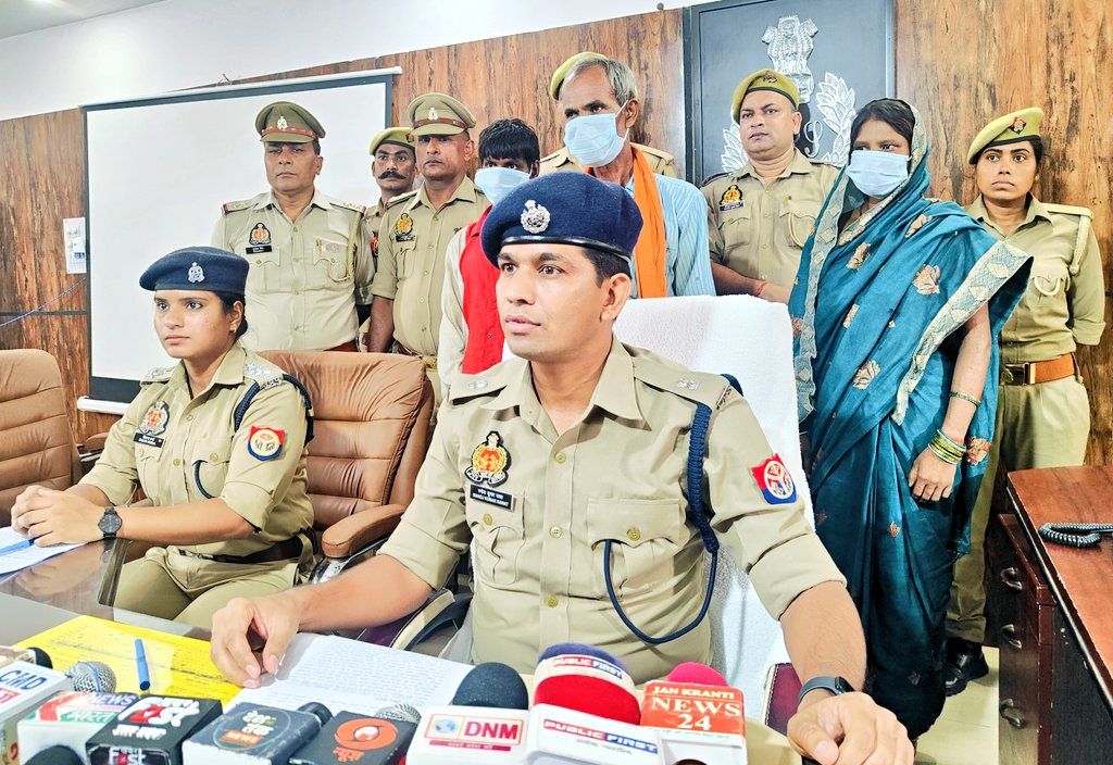 03 हत्याभियुक्त  गिरफ्तार