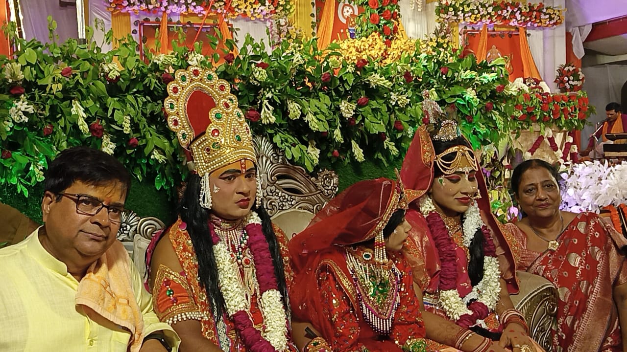 भक्तों के वस में हैं भगवान-चंद्र दत्त