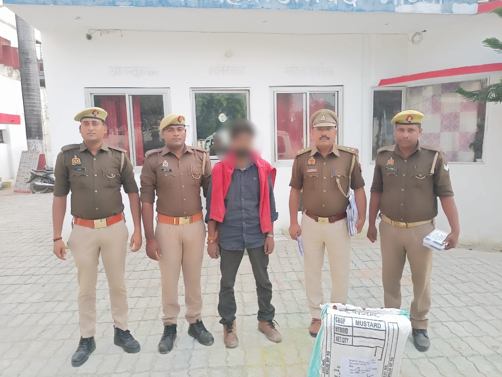चोरी करने का आरोपी गिरफ्तार