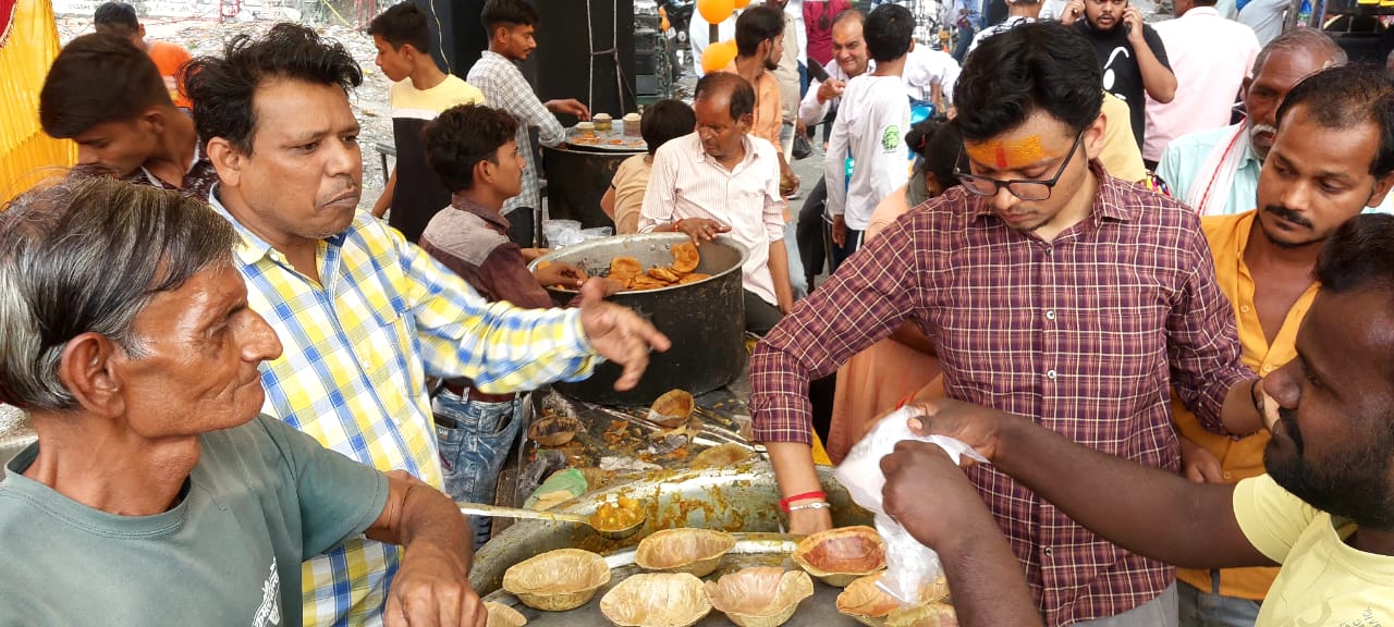 श्याम बाबा के जन्मोत्सव पर हुआ भंडारा