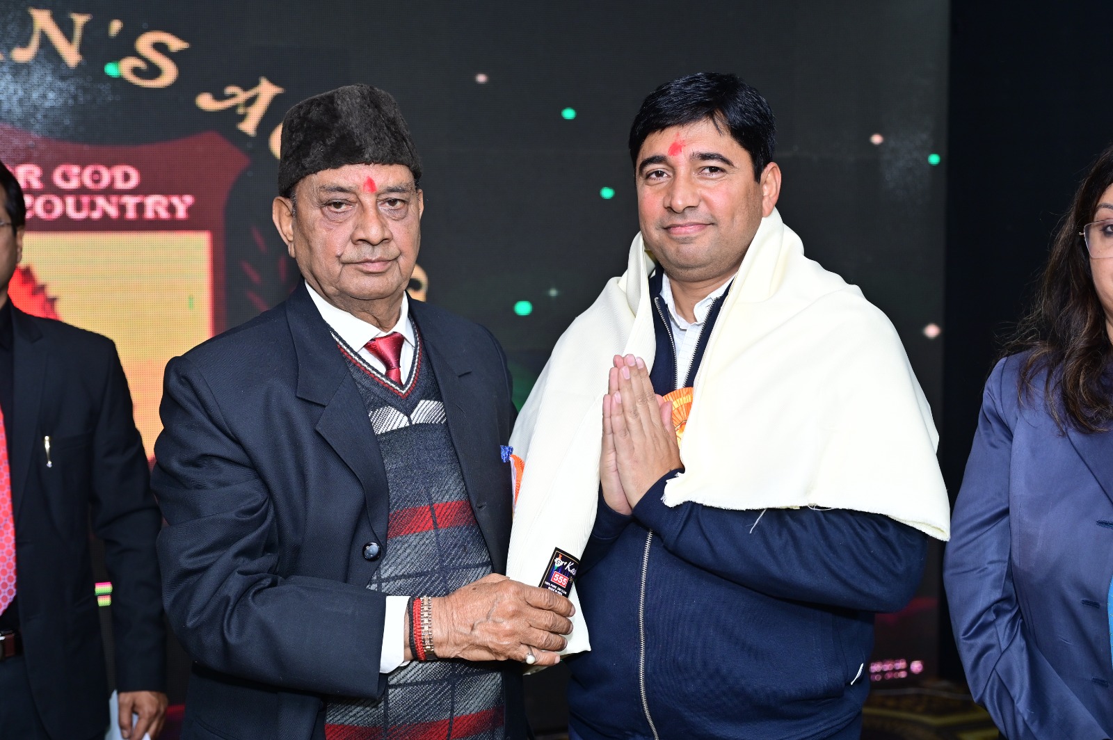 शिक्षा के साथ अनुशासन का पाठ सीखें छात्र : शिवमूर्ति मिश्र