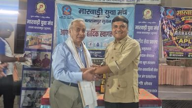 Photo of मारवाड़ी युवा मंच ‘सृजन’ द्वारा आयोजित एपीएल-2 का भव्य शुभारंभ: “समाज के वरिष्ठजन अंपायर के समान” – कीर्ति शेखर