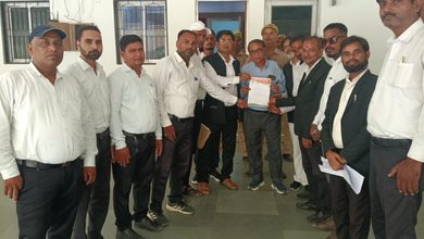 Photo of समाजसेवी युगल किशोर शुक्ल ने दस सूत्री मांगों का ज्ञापन अपर जिला अधिकारी को सौंपा