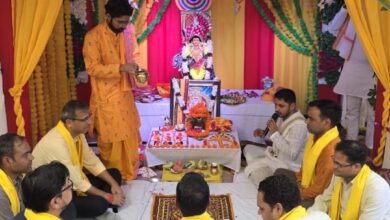 Photo of रेलवे की कार्यशालाओं में गूंजे विश्वकर्मा पूजन के मंत्र कोचिंग डिपो व विभिन्न इकाइयों में श्रद्धा-उल्लास से हुआ पूजन, डीआरएम आशीष जैन ने कर्मचारियों को दी शुभकामनाएं