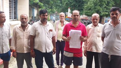 Photo of सथरियांव नहर–बहुआ पुलिया पर जलभराव से हाहाकार