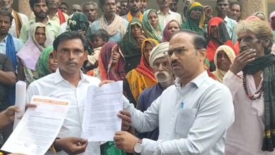 Photo of मझीवां सानी में राहत वितरण पर उठे सवाल, सैकड़ों ग्रामीणों ने डीएम को दिया प्रार्थना पत्र