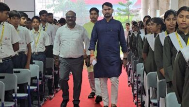 Photo of शिक्षा केवल नौकरी पाने का नहीं, रोजगार देने का माध्यम बने : प्रवीण जी