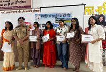Photo of डिजिटल मास कम्युनिकेशन के वितरित किए गए प्रमाणपत्र