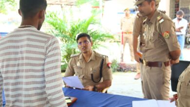 Photo of एसपी अभिषेक ने इटियाथोक थाने में सुनीं फरियादियों की समस्याएं
